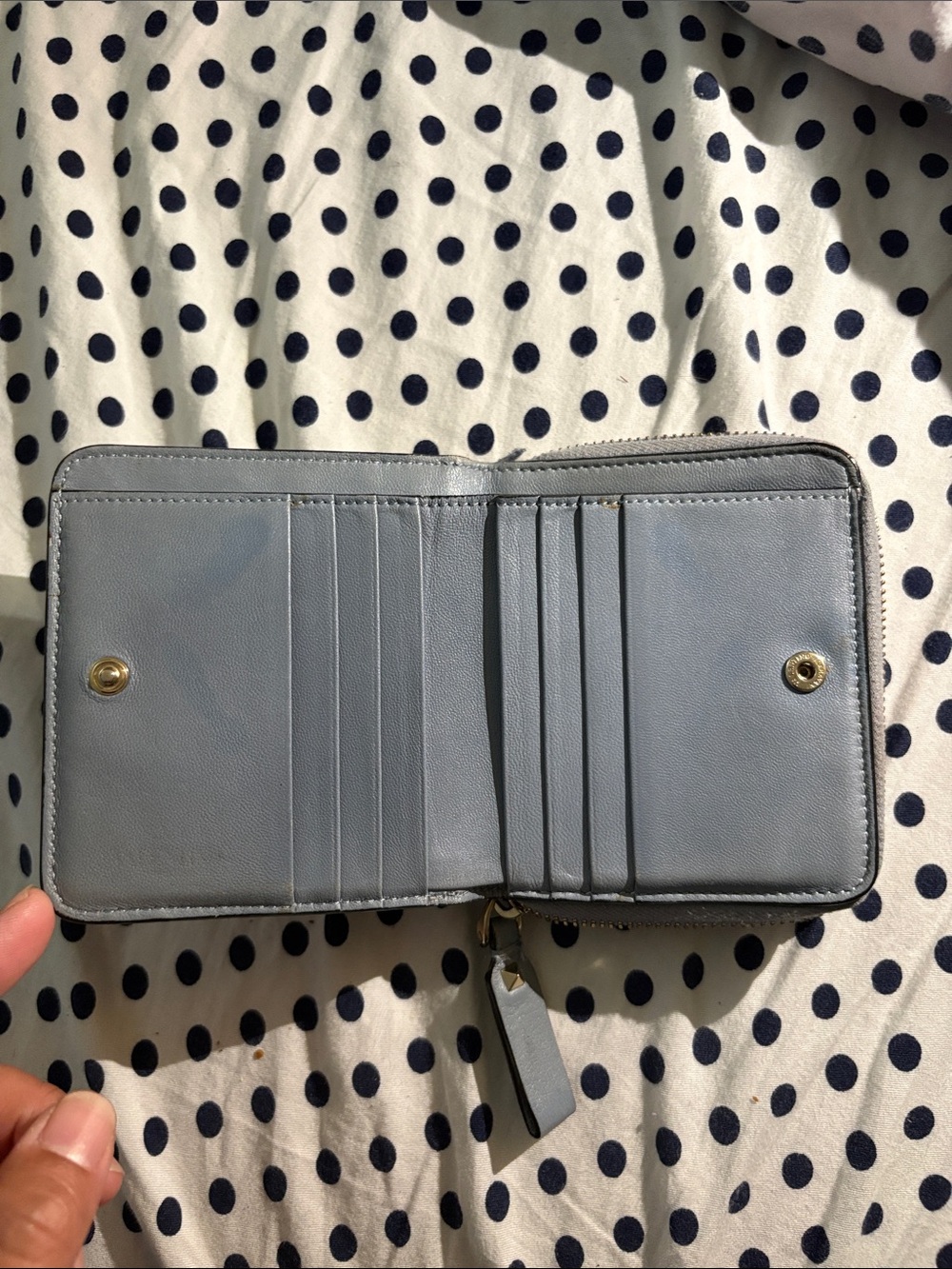 Valentino Garavani Rock-stud Compact Wallet - Picture 2 of 16